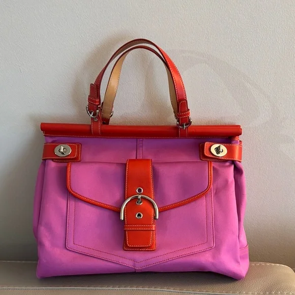 Coach | Bags | Coach Vintage Stylish Pink And Orange Womens  display picture 3